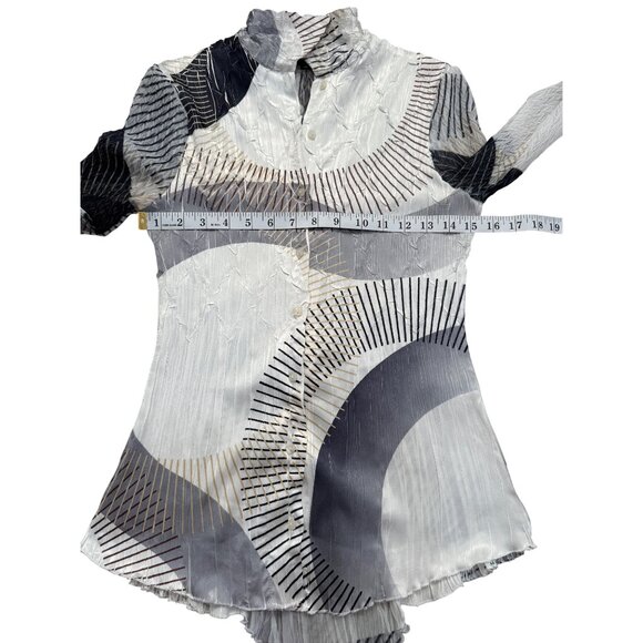 Komarov Long Sleeve Pleated Top Button-Up Gray White Lace-Up Back Womens Size S - Picture 5 of 8